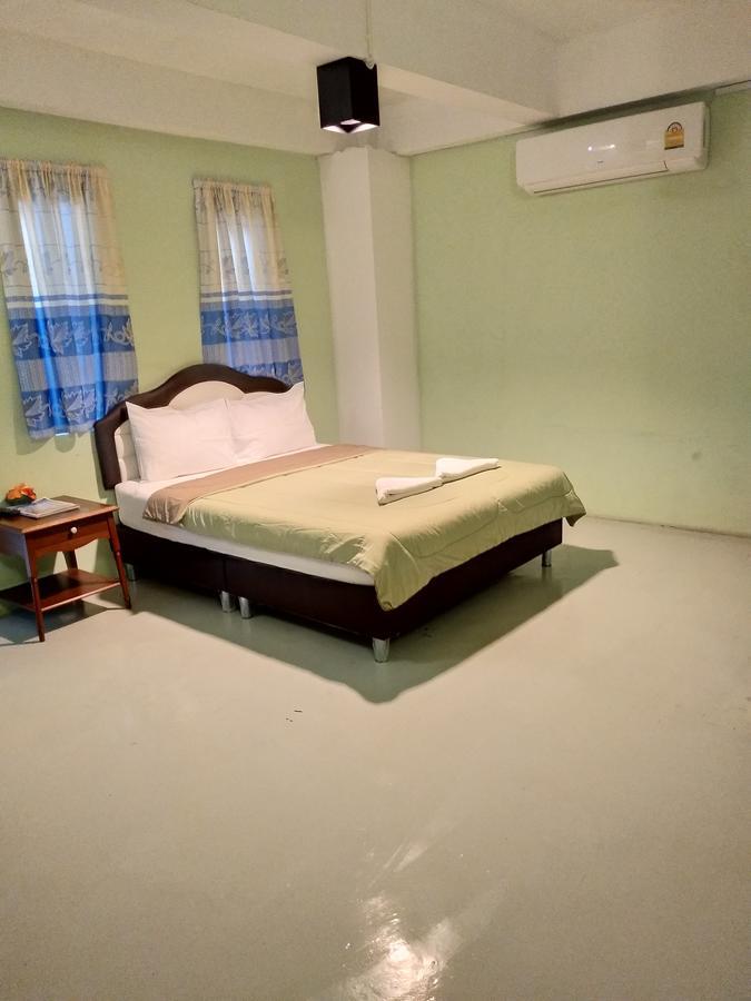 I Na Seaview Hostel Rayong Luaran gambar